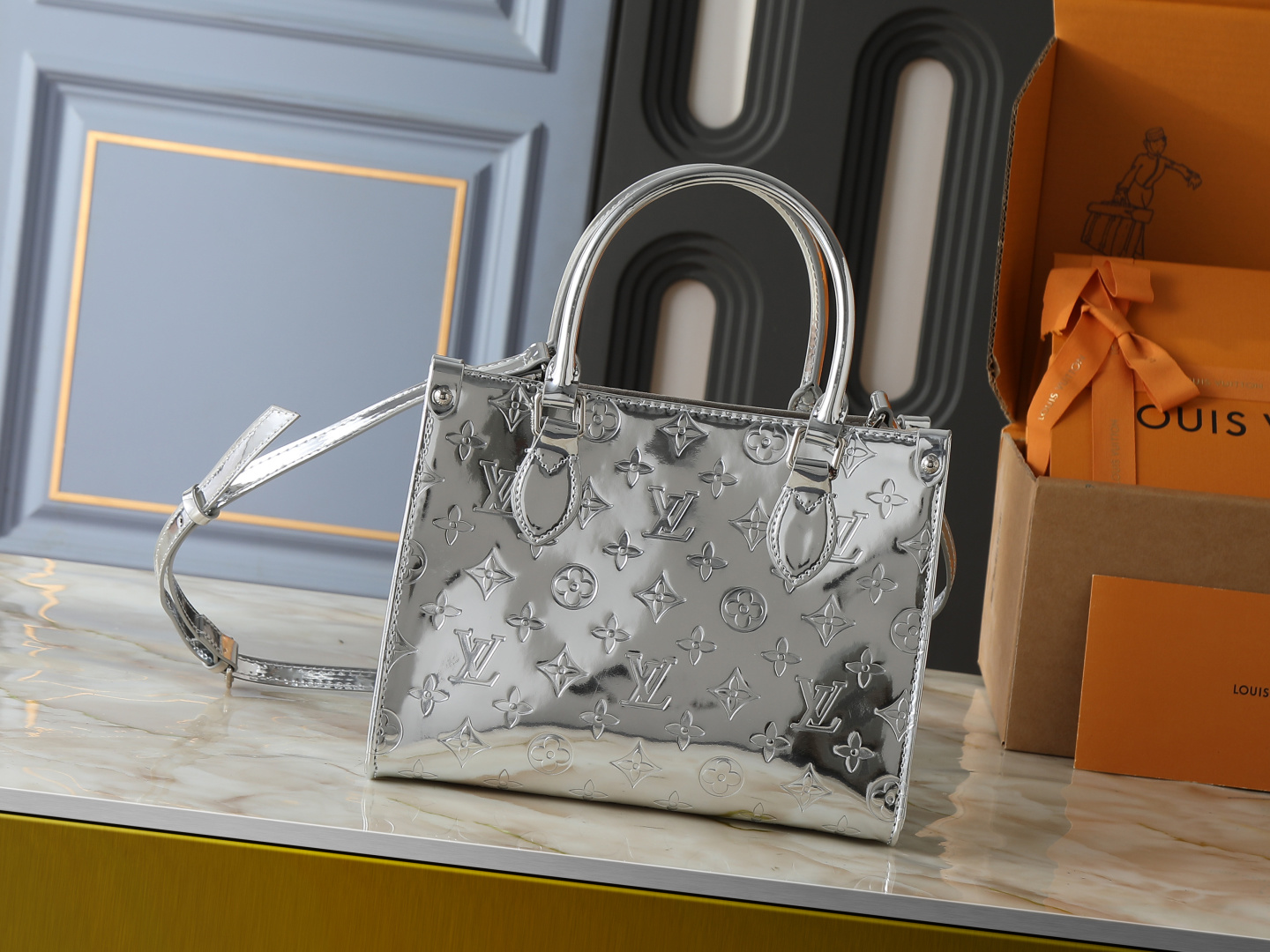 Louis Vuitton LV Classic Bucket Bag Premium Canvas Model M59554 Gift Box Included Weekend Getaway High-End Fashion